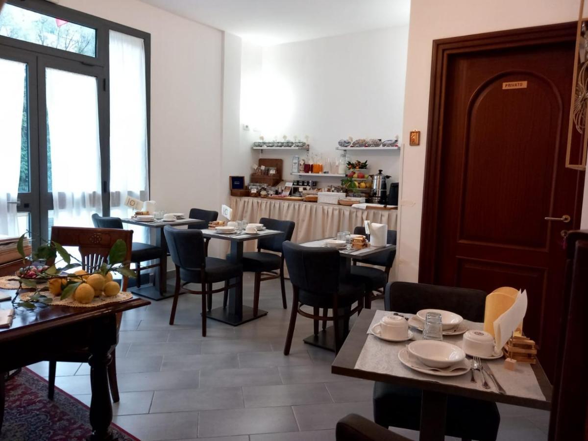 Camere Caterina Bonassola Luaran gambar