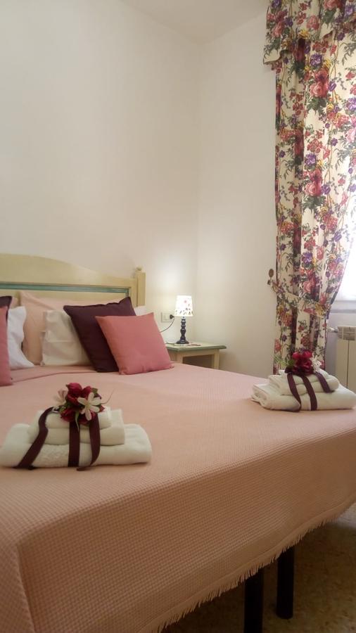 Camere Caterina Bonassola Luaran gambar
